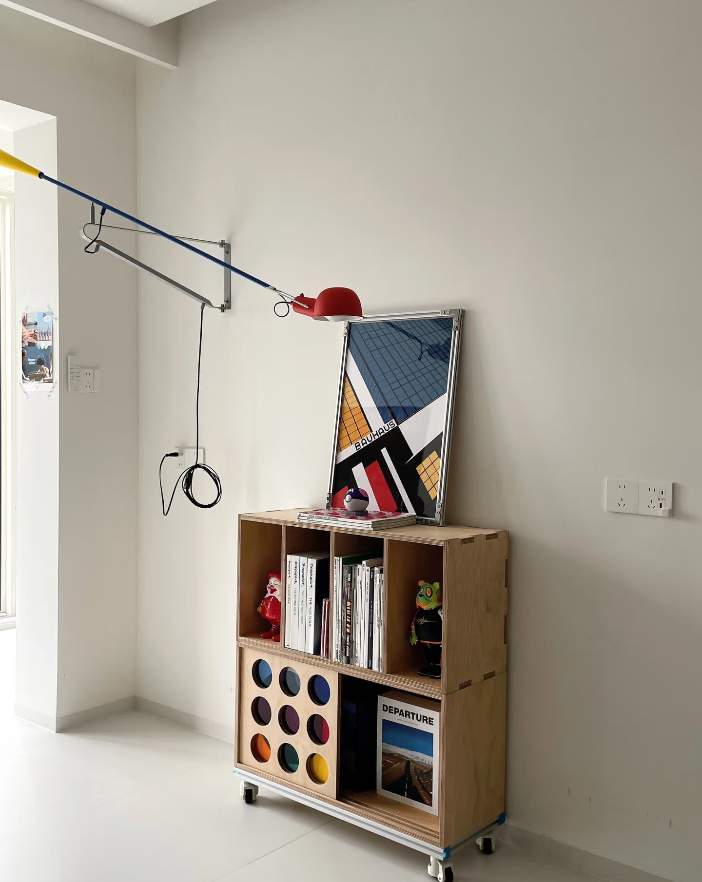 Clean Lines, Custom Backing: The HushLume Industrial Aluminum Poster Frame