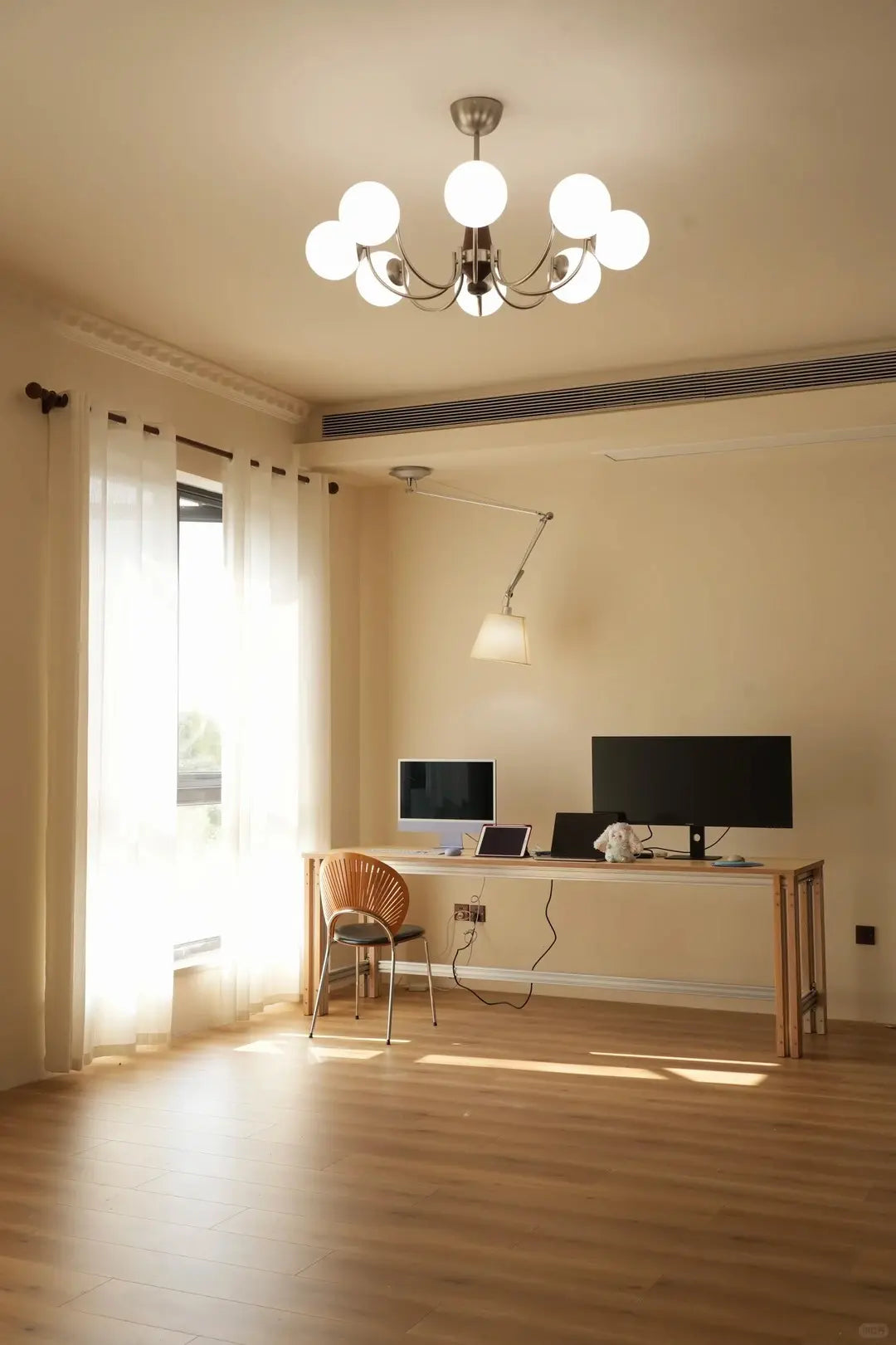 Custom Aluminum Desk Frame — Made to Order | HushLume