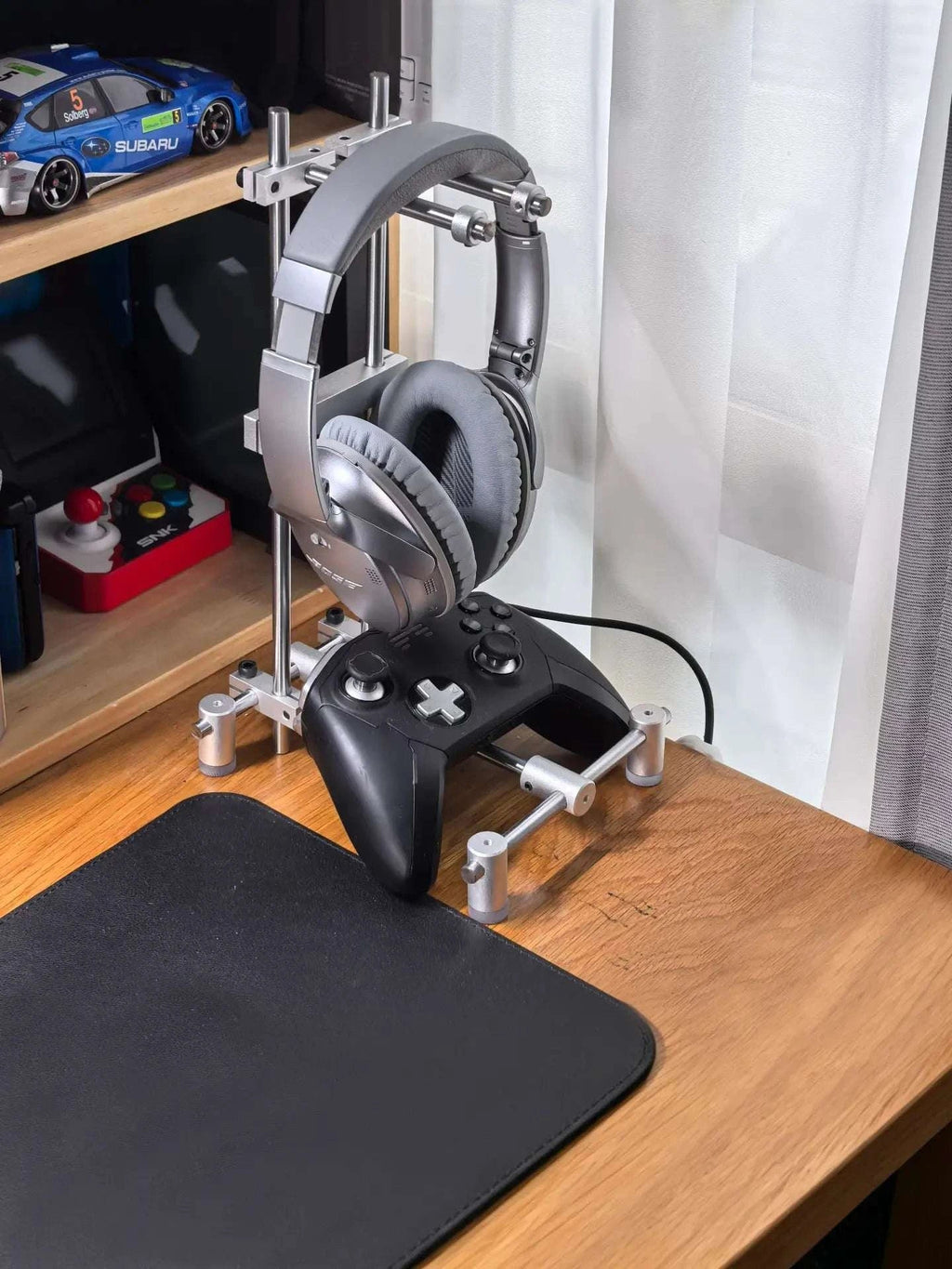 Headphone Stand — 8mm Chrome Steel Shafts - HushLume