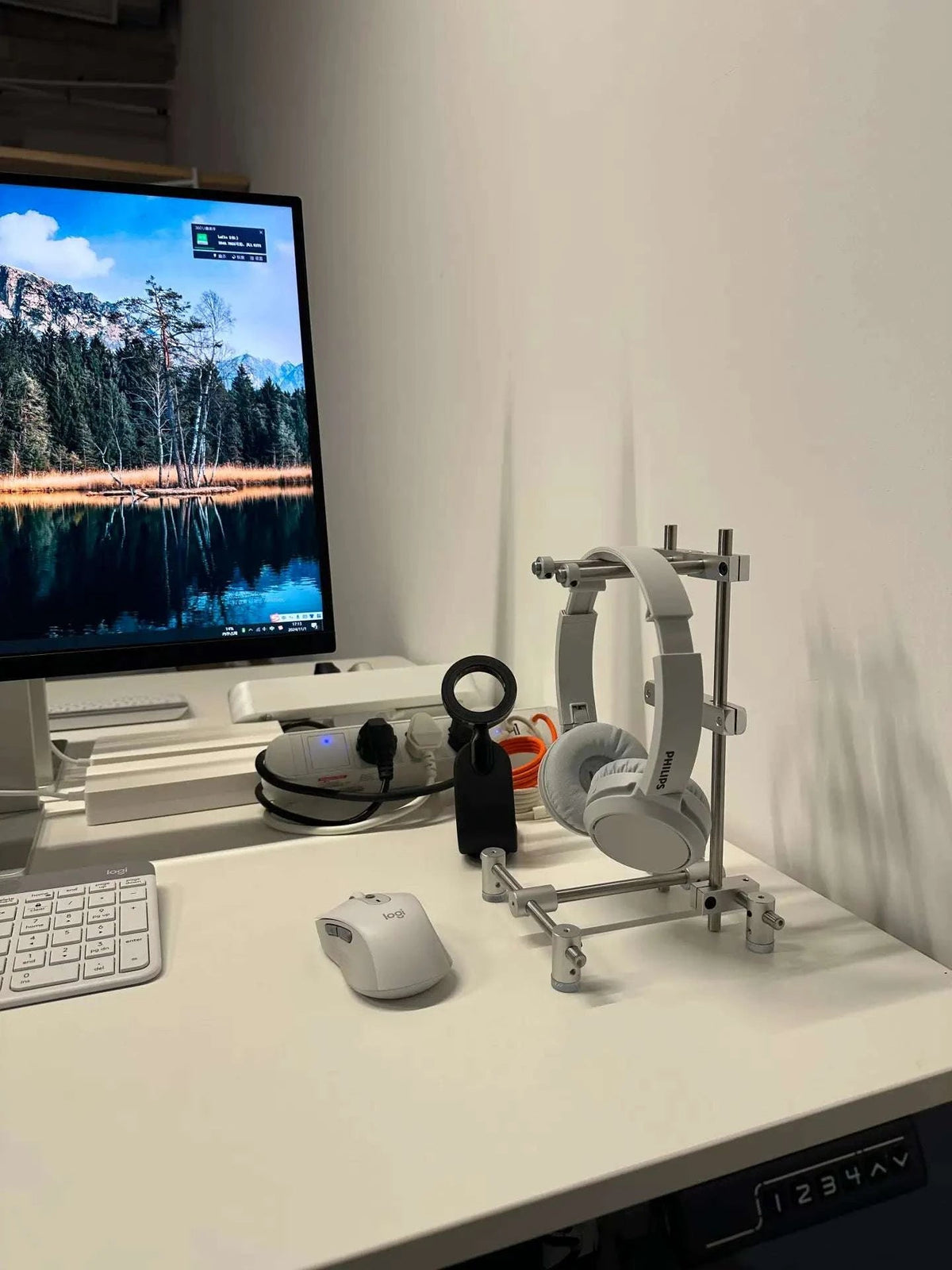 Headphone Stand — 8mm Chrome Steel Shafts - HushLume