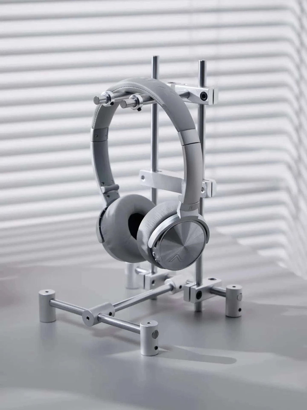 Headphone Stand — 8mm Chrome Steel Shafts - HushLume