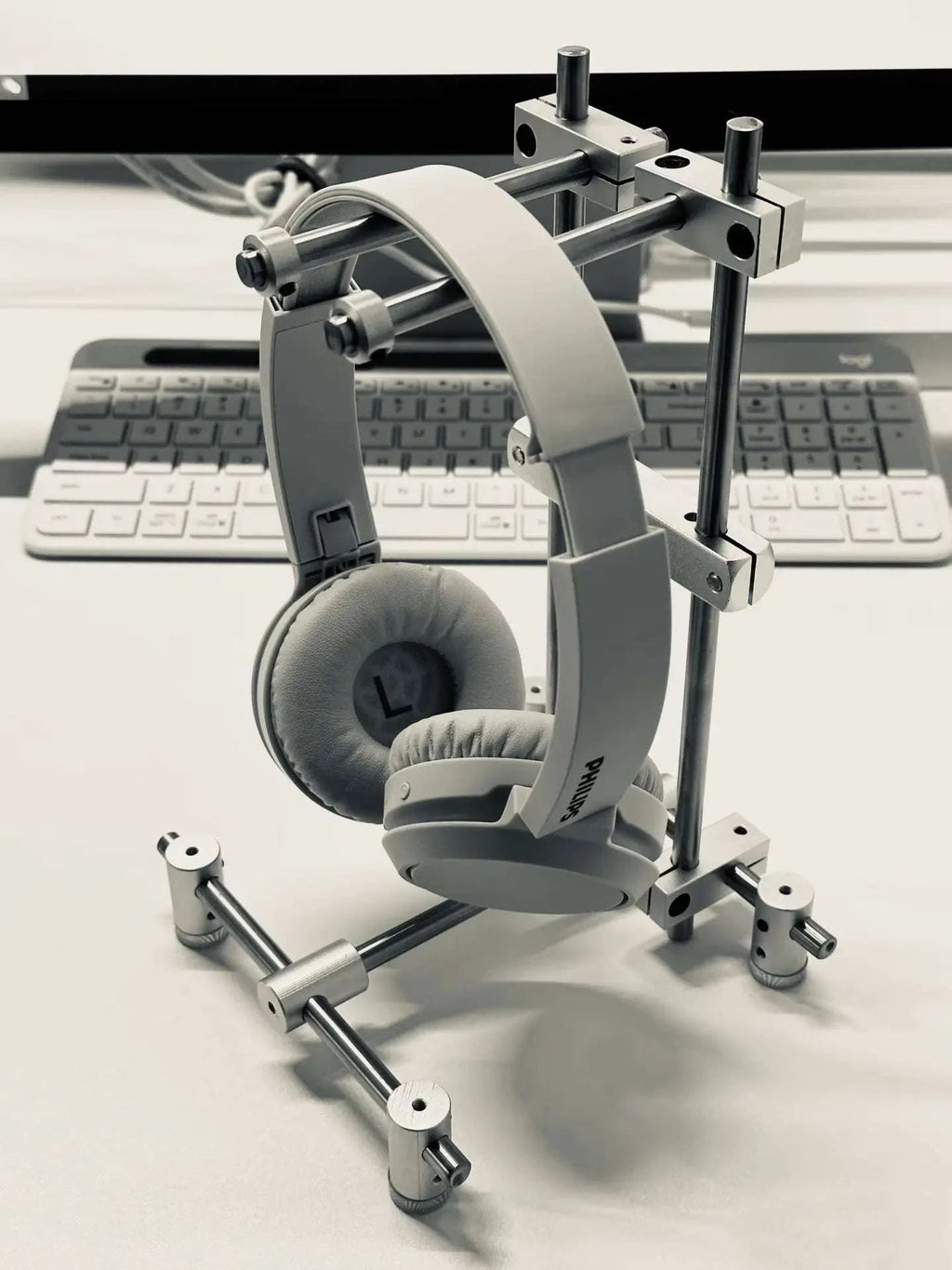 Headphone Stand — 8mm Chrome Steel Shafts - HushLume